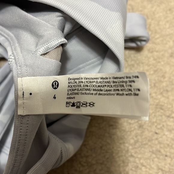 Lululemon Sports Bra - Picture 5 of 6